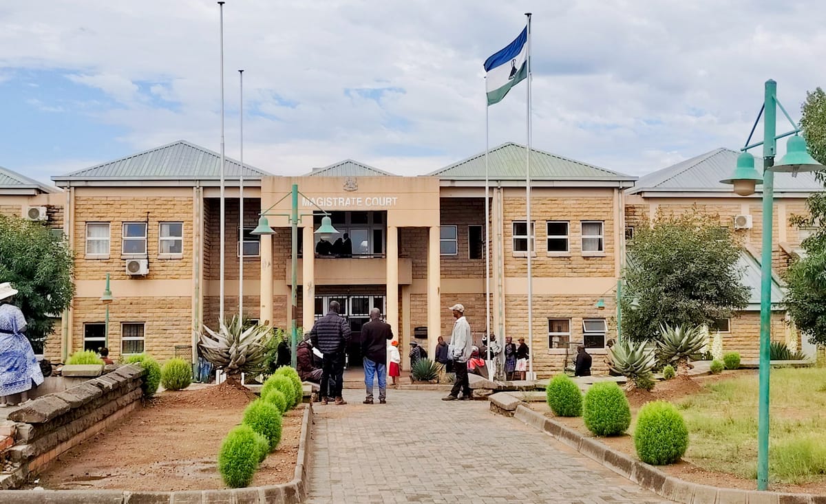 https://groundup.org.za/media/uploads/images/photographers/sechaba_mokhethi/magistrate_court.jpeg